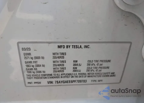 2023 Tesla Model Y z USA, uszkodzony, nr VIN 7SAYGAEE6PF709703